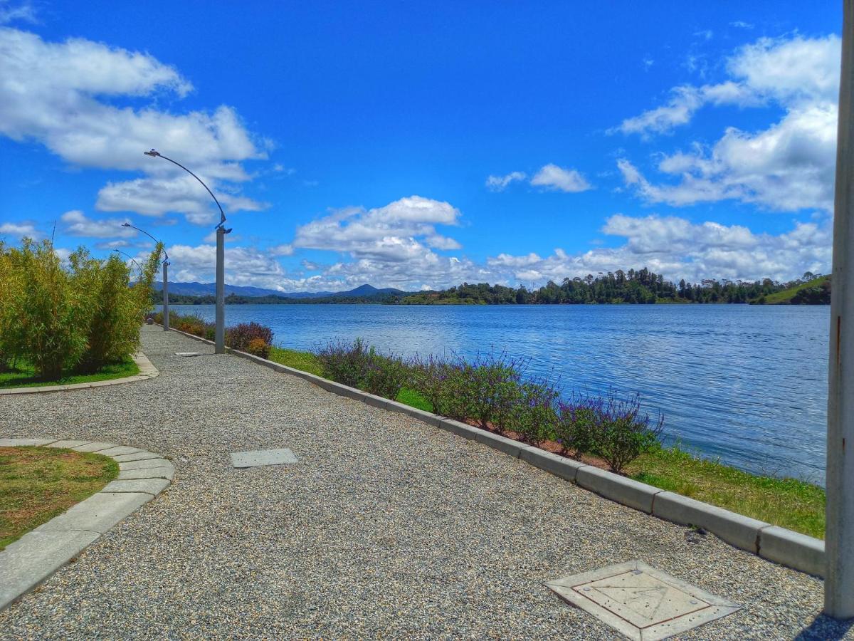 Apartamento Parque Guatapé con vista al embalse WIFI y TV Extérieur photo