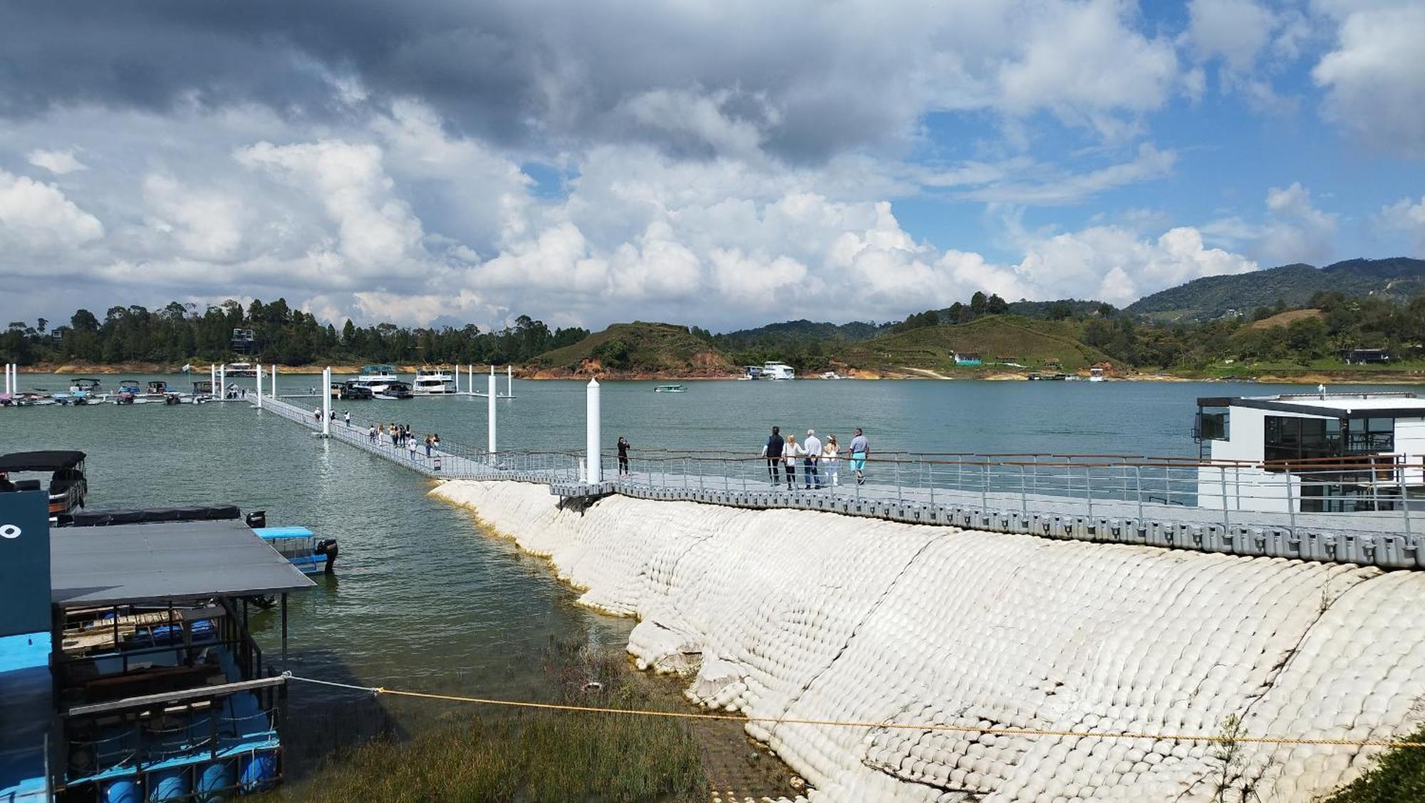 Apartamento Parque Guatapé con vista al embalse WIFI y TV Extérieur photo